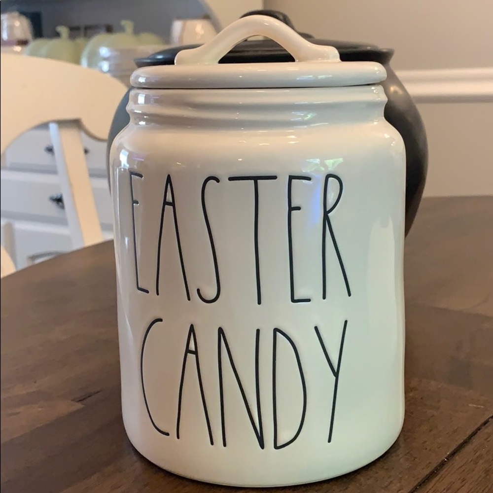 Rae Dunn canister